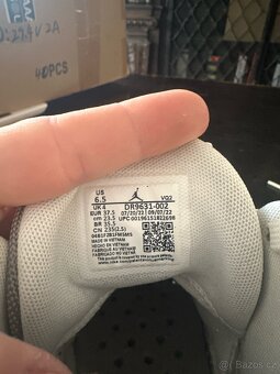 Nike Jordan Sálové basketbalové boty bílé vel. 37,5 - 4