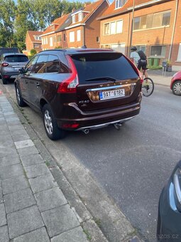 Volvo XC 60 - 4