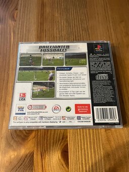 FIFA 2004 na PS 1 - 4