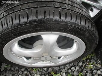 ALU kola PEUGEOT 6X16 ET22 s pneu 195/45/16 - 4