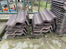 Tašky že stříšky nad vchodem - 4