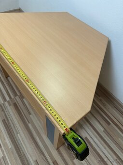 Stoleček pod televizi - 4