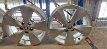 Alu kola originál Škoda 5x112 6,5x17 ET38 565 601 025 J - 4