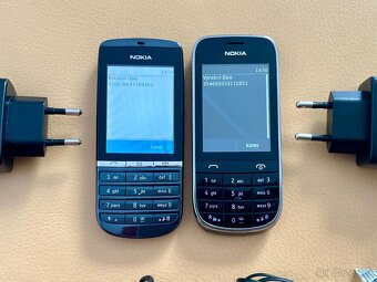 Nokia Asha 300 a Nokia Asha 203 - 4