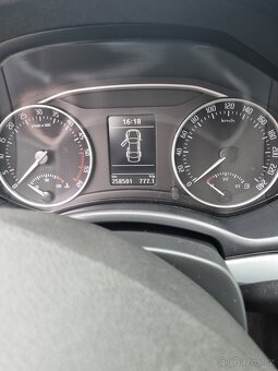 Octavia 2 1.6 TDi combi + tažné - 4