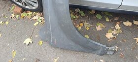 Pravy predni blatnik audi Q7 4L - 4