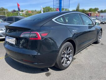 Tesla Model 3 - 4