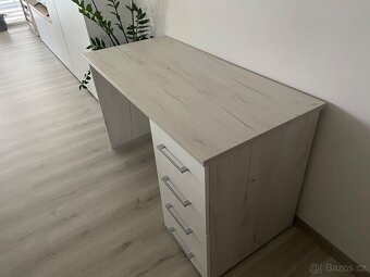 Krásný psací stůl bílý dub/ bílá - 4