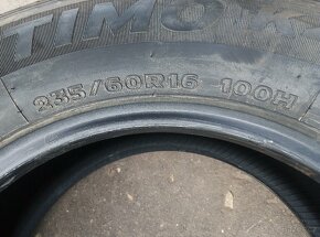 235/60R16 - 4