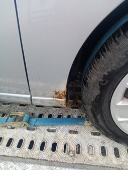 Ford Focus 1,8 - 4