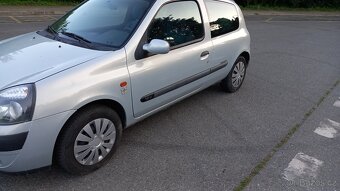 Renault clio 1.2 R.v.2003 - 4