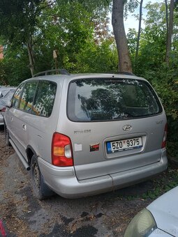 Hyundai Trajet - 4