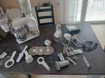 Robot Eta gratus expert - 4