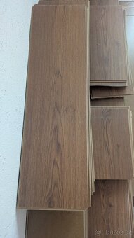 Plovoucí podlaha decor ořech - click systém cca 30 m2 - 4
