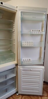 Prodám kombinovanou lednici s mrazákem LIEBHERR CN 4013 - 4