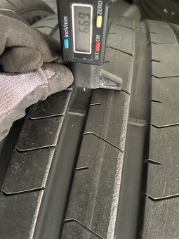 285/45/21 85% letní pneu Pirelli Pzero - 4