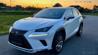Lexus NX300h Hybrid m.2021 Perleť Navi Kamera Automat - 4