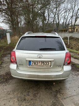 Toyota Avensis 2007 - 4