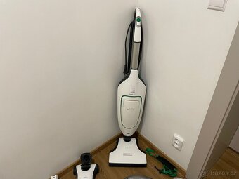 Vorwerk VK 200 s bohatým příslušenstvím - 4