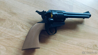 Colt Peacemaker 1873 - 4