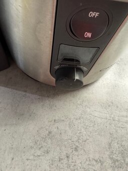 Odšťavňovač CATLER JE 4010 - 4
