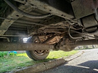 Ford tranzit 2.4 - 4