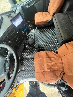 SCANIA R580 V8 6x4 NOSIČ KONTENERŮ - 4