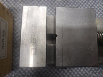 Přesný svěrák vertex svd 300 - 4