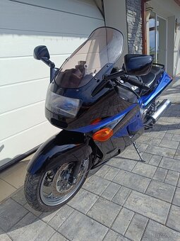 Kawasaki ZZR 1100 1991 - 4
