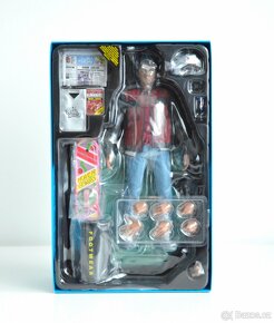 Hot Toys Back To The Future II Marty McFly MMS 379 - 4
