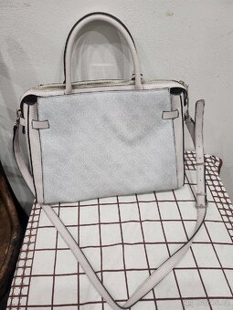 Kabelka Guess - 4