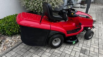 Zahradní traktor,traktůrek sekačka HONDA 2V - 4
