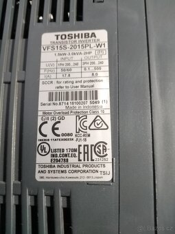 Frekvenční měnič Toshiba VFS15S+síťová tlumivka+potenciometr - 4