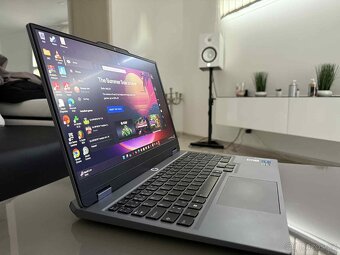 Lenovo LOQ 15IAX9 Luna Grey - 4