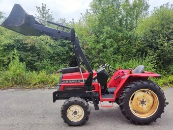 🔥 Malotraktor Yanmar F22D – 4x4 s odnĂmatelnĂ˝m ÄŤelnĂm nakla - 4