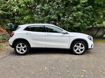 Mercedes Benz GLA200d 4matic - 4
