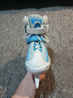 Dětské lední brusle s upravitelnou velikostí 32-35 - 4