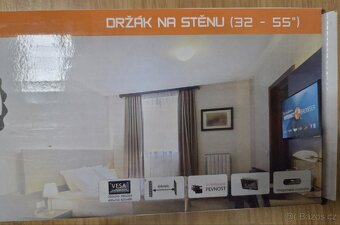 TV držák 32"-55" - 4