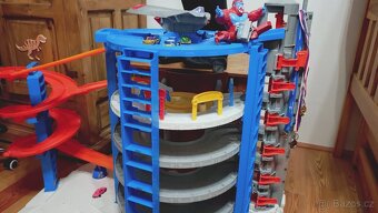 Hot Wheels Super ultimátní mega garáž FDF25 - 4