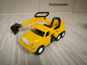 Sada plastových aut - 4