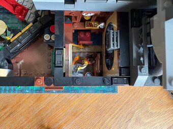 Trhy v Ninjago city - 71799 - 4