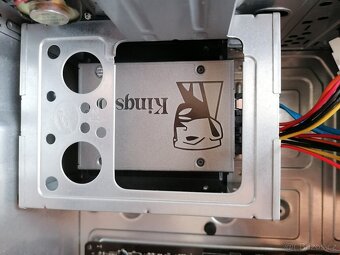 Stolní PC HP Compaq AMD FX-6300 6-core, RAM 8GB, ATI 256MB - 4