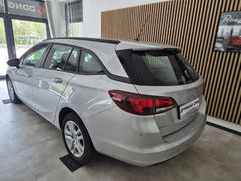 Opel Astra 1,6 CDTi 81kW Excite ST - 4