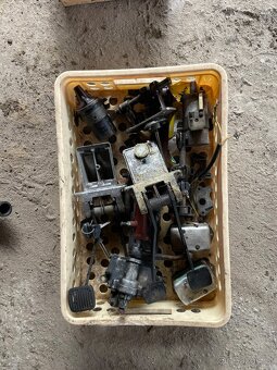 DÍLY NA STARÉ VOZY ŠKODA - 4