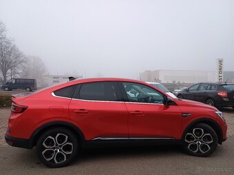 Renault Arkana Intens E-Tech 145 - pěkný stav - 4