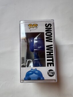 Funko Pop Snow White translucent blue - 4