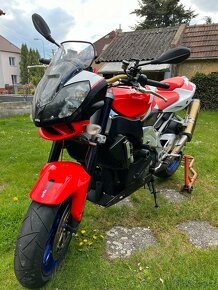 Aprilia Tuono - 4