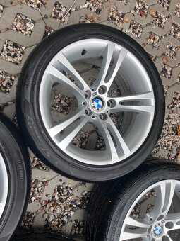Originál elektrony BMW s novými pneu - 4