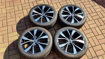 Zimní sada VOLKSWAGEN / ŠKODA 5x100 R18 pneu 215/45/18 4x9mm - 4