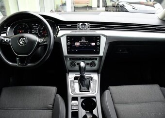 Volkswagen Passat 2.0TDi COMFORTLINE DSG ACC 1M - 4